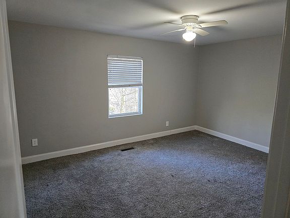 5th image of 1810 Village Lake Dr APT A