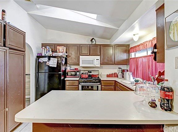 5th image of 12843 Foxdale Dr