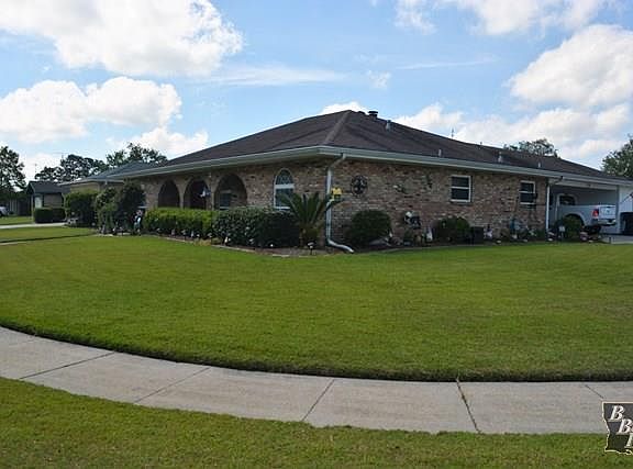 2nd image of 13 Mary Hughes Cir