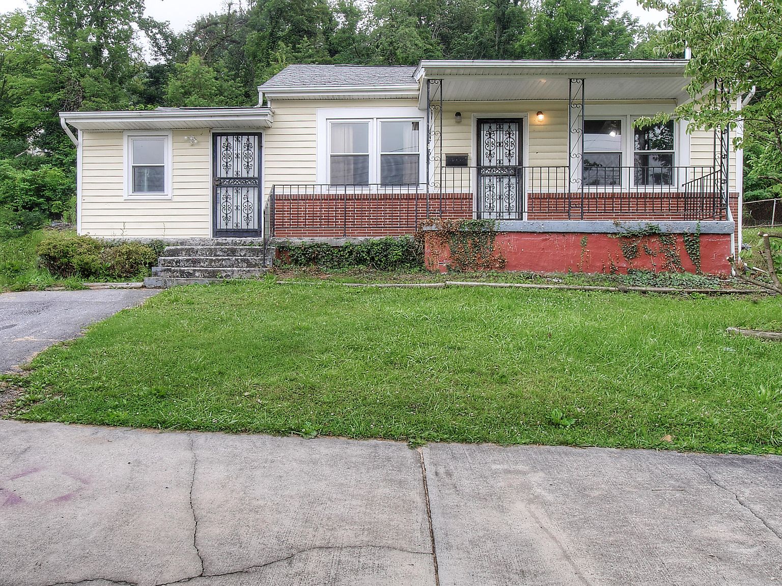 1734 Windsor Ave, Bristol, TN 37620 MLS 9953604 Zillow