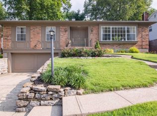 7032 Queensway Ln, Anderson Twp, OH 45230