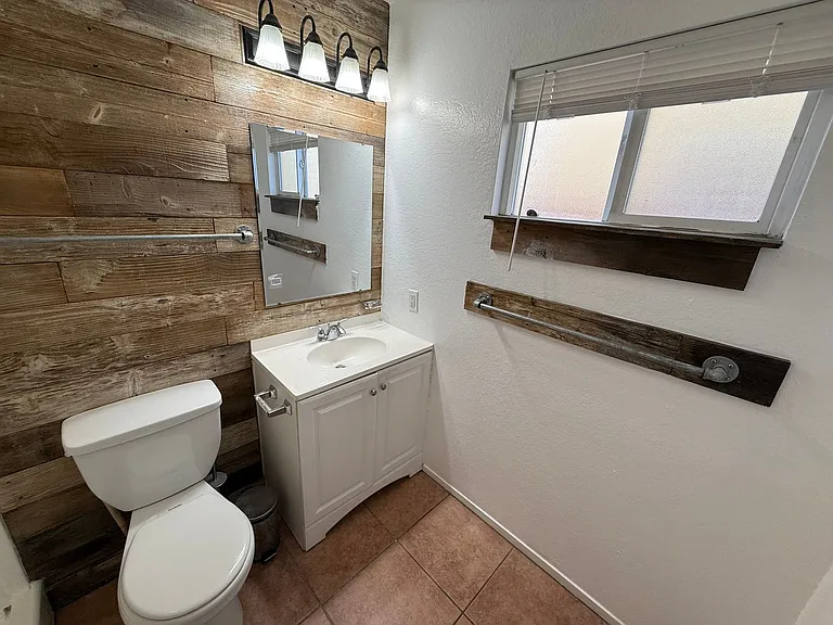 2258 Pamela Ln — Photo 13