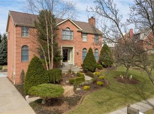 100 McConnells Mill Ln, Mt Lebanon, PA 15228