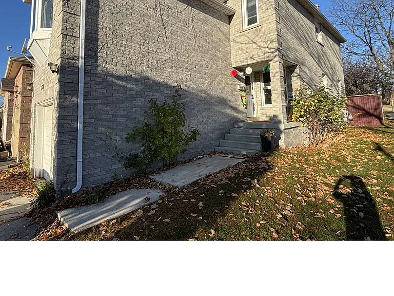 1329 Hazel McCleary Dr — Photo 3