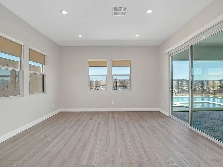 349 Tigullio Ave — Photo 35