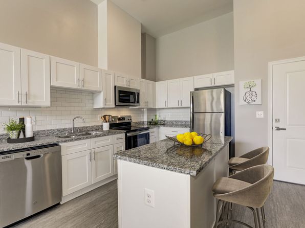 9009 Church St Unit 204