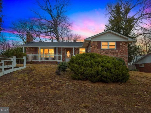 9100 Saint Andrews Pl, College Park, MD 20740