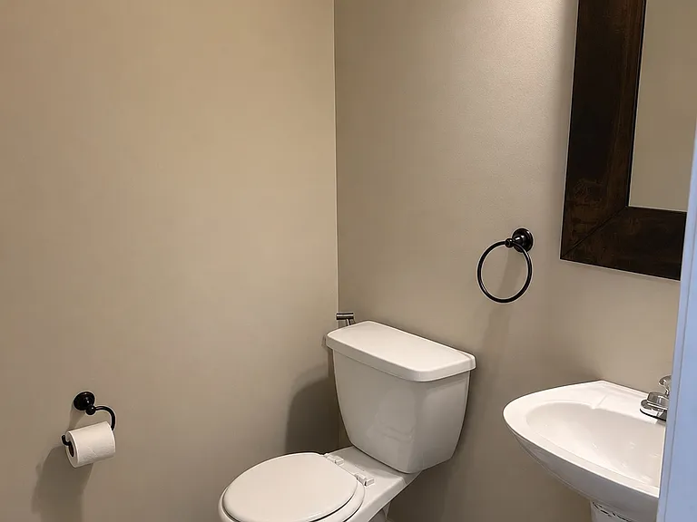 6010 Ellington Cv — Photo 13