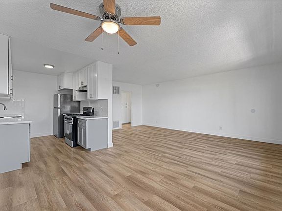 3rd image of 3905 S Stevely Ave #18