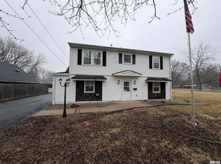 1687 Beecher Ave, Galesburg, IL 61401