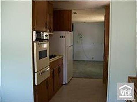 4th image of 137 N Palomar Ave