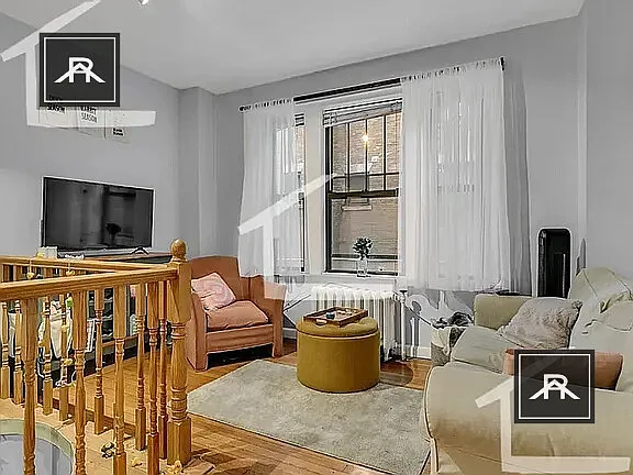 452 Park Dr #1 — Photo 5
