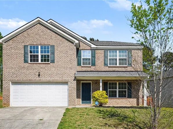 1160 Pebble Ridge Dr, Hampton, GA 30228