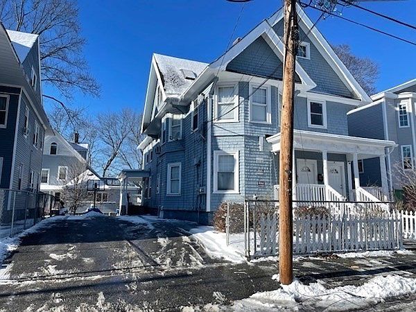 2nd image of 12-14 Royal St