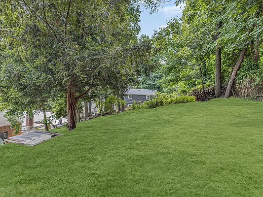 Sold by OOAKB&F INC | media 23