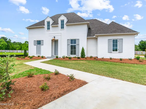 210 Parke Dr, Ridgeland, MS 39157