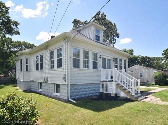 4th image of 42 Burgess Dr