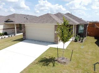 1445 Dovekie Dr, Forney, TX 75126