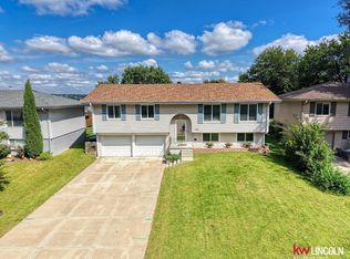 5613 S 139th St, Omaha, NE 68137