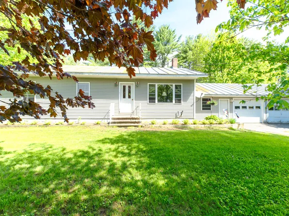 41 Mountain View Road, Kingfield, ME 04947