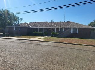 219 NW 5th St, Tulia, TX 79088