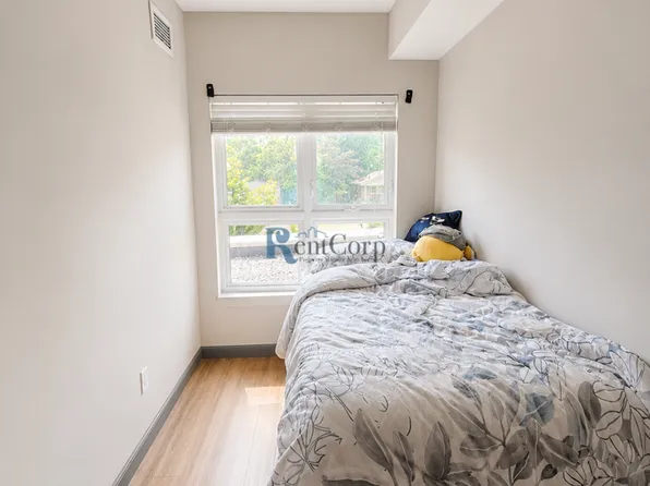 125 Sunview St, Waterloo, ON