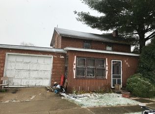 205 S Cross St, Leland, IL 60531