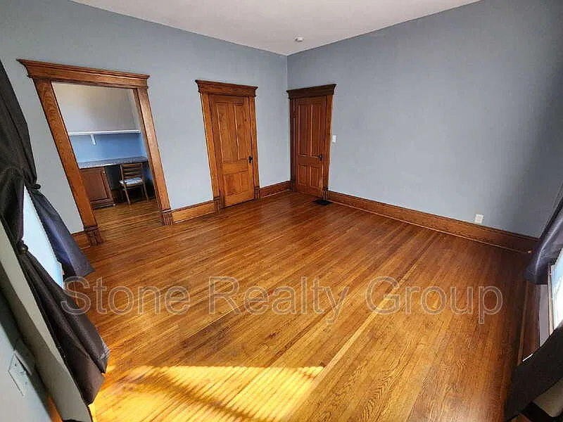 2 bed, 1.0 bath, $745 — Photo 3