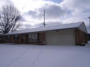 2405 Windsor Dr, Lima, OH 45805