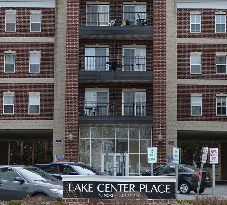 Welcome to 10 N. Lake #405!
