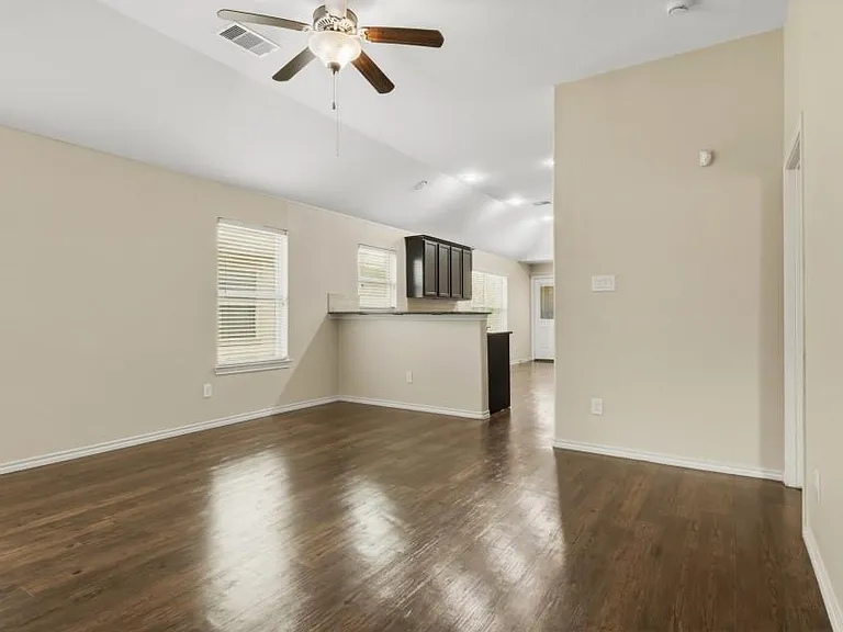 19618 Kingston Green Ln — Photo 6