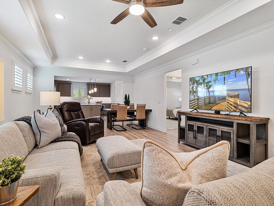1st image of 121 Long Pines Dr