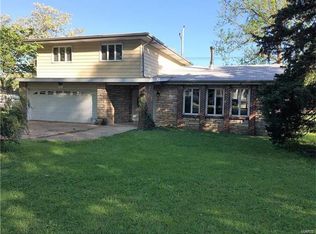 111 W Hardy St, Saint James, MO 65559