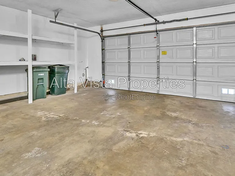 4082 Mahaila Ave #E — Photo 31
