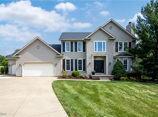 4554 E Moreland Rd, Fredericksburg, OH 44627