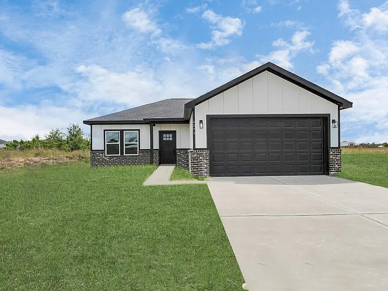 6273 Road 5503 — Photo 1
