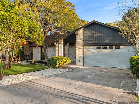 3rd image of 15314 Artesian Oaks