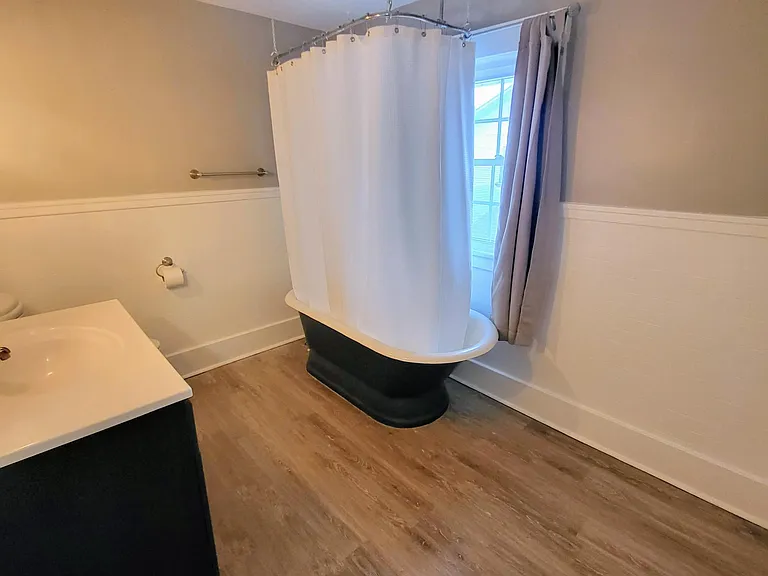 3813 S Wayne Ave — Photo 10
