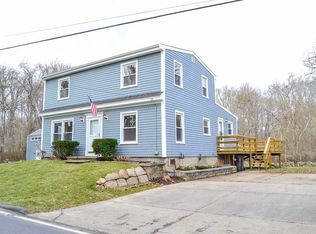 1031 Old Fall River Rd, Dartmouth, MA 02747