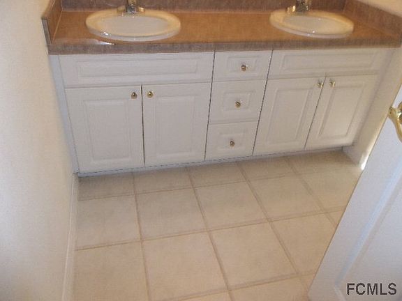 2nd image of 25 Rybar Ln