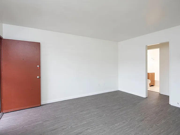 1st Month Free Limited Time Only Your New Home Awaits In El Cajon! — Photo 6