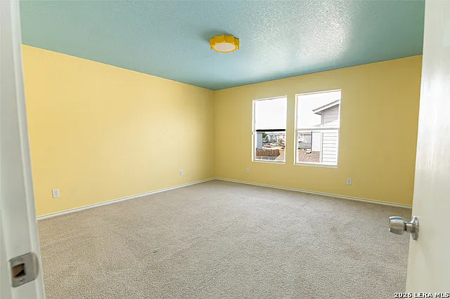 655 Northlake Dr — Photo 37
