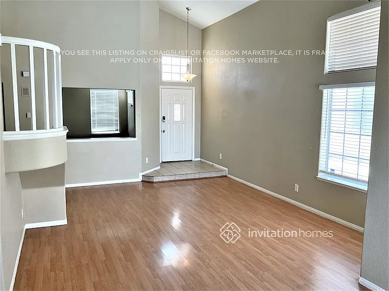 7900 Turtle Cove Ave — Photo 2