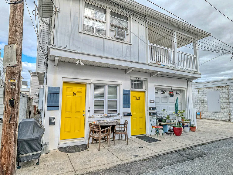 117 Newport Ct #1A — Photo 16