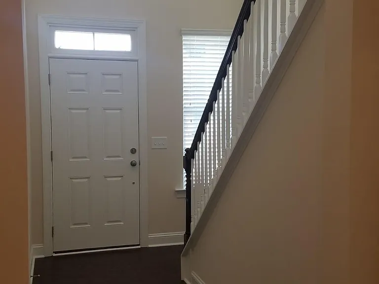 1041 Lakebrink Dr — Photo 16