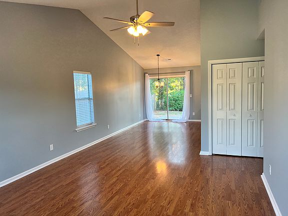 2nd image of 4806 Oberbeck Way