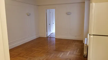 Rented by Realty Queens LLC