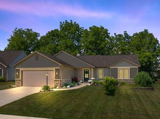 2111 Laurelwood Dr, Warsaw, IN