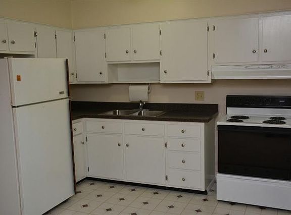 5th image of 307 Lutz Dr