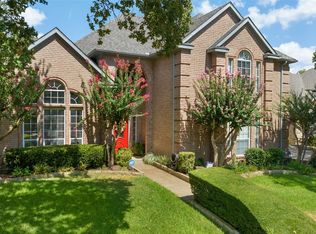 2721 Montreal Dr, Hurst, TX 76054